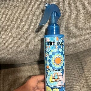 Amika Hydro Rush Leave-In Conditioner - Blue and Orange